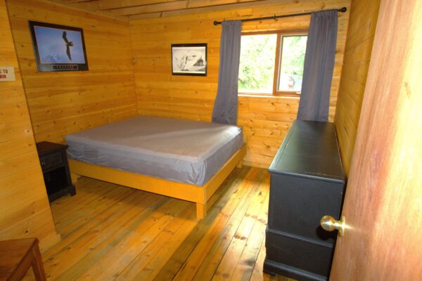 cabin 20 master bedroom