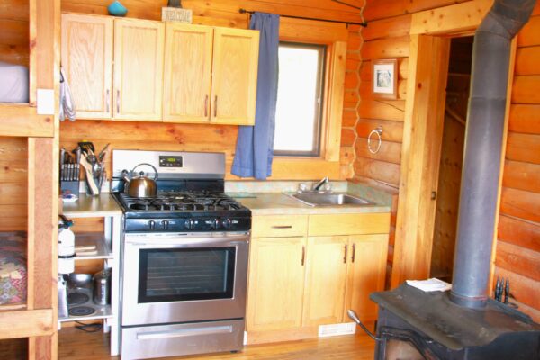 cabin 7 kitchen